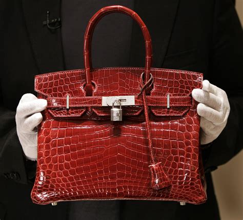 hermes birkin is better investment than gold article|why Birkin bags are better.